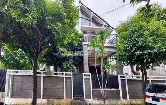 Rumah Cantik Asri Kemang Pratama Rawalumbu Bekasi Jawa Barat 1