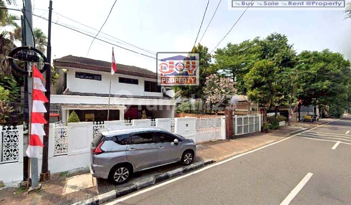 Rumah Elite Jalan Lombok Gondangdia Menteng Jakarta Pusat