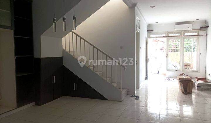 Rumah Minimalis Taman Aries Meruya Utara Jakarta Barat 2