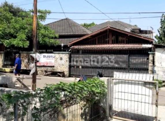 Rumah Tua Jalan Jatipadang Pasar Minggu Jakarta Selatan