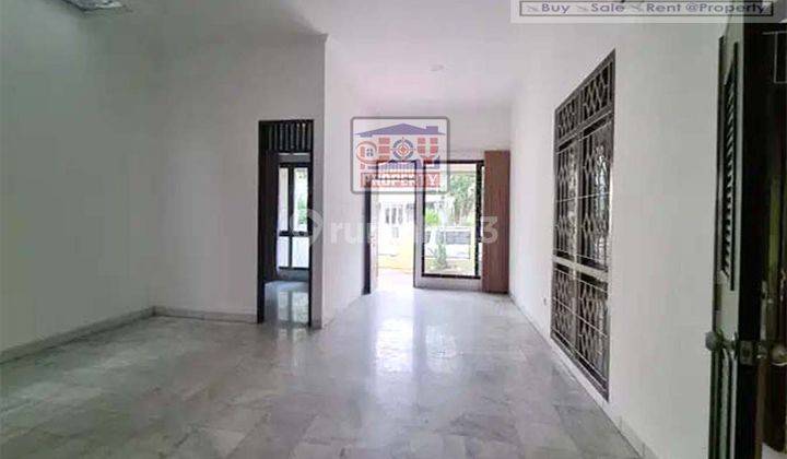 Rumah Taman Kebon Jeruk Intercon Hadap Timur Jakarta Barat 1