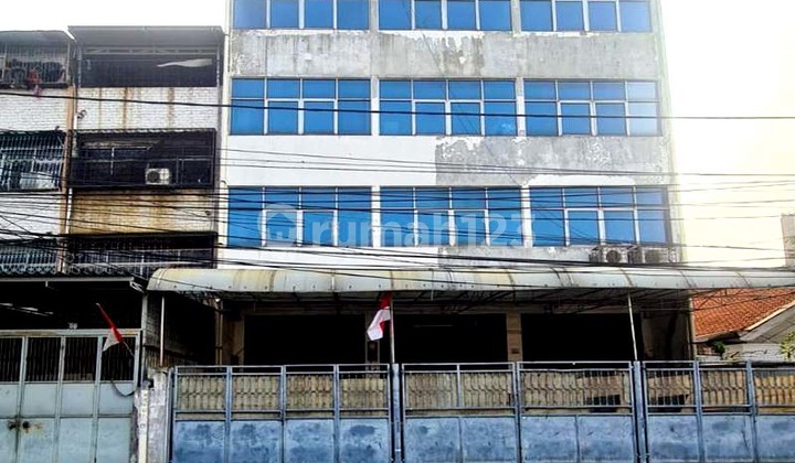 5-Story Shophouse Land in Sereal, Tambora, West Jakarta 5-Story Shophouse Land in Sereal, Tambora, West Jakarta