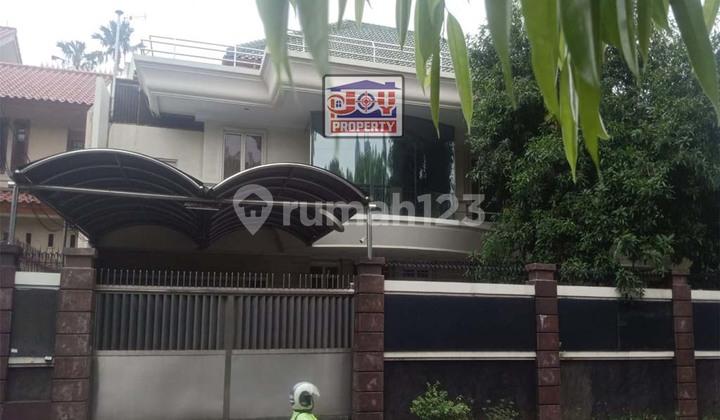 Rumah Hook Boulevard Puri Indah Kembangan Jakarta Barat
