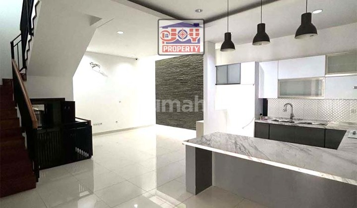 Rumah Cantik Minimalis Siap Huni Bojong Indah Jakarta Barat 2