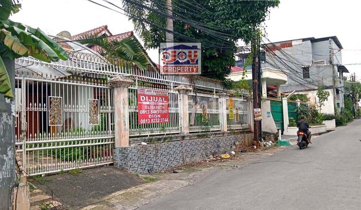 Rumah Besar Hadap Timur Komplek Bintara Bekasi Barat