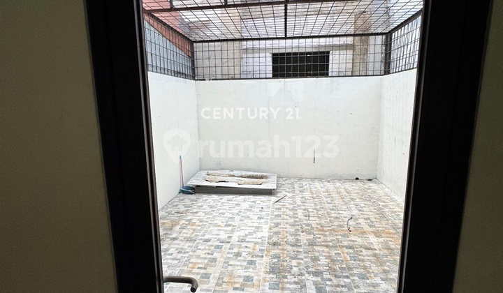 Good 2-Story Ruko Ready for Use in Deltamas, Opposite Aeon Mall 2