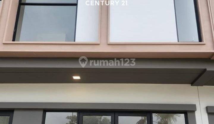 RUKO POSISI HOOK 3 LANTAI SIAP PAKAI DI CENDANA LIPPO CIKARANG 1