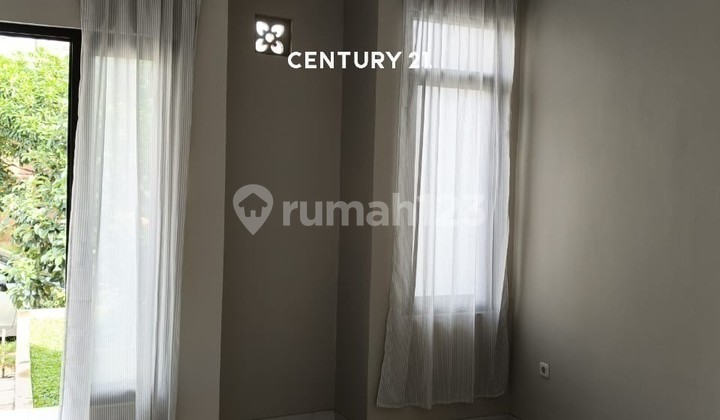 Nice Semi-Furnished House Ready to Occupy in Beverly Lippo Cikarang