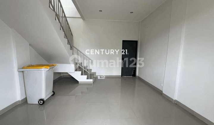 Nice 2-Story Ready-to-Use Shop House in Tera Damai Bekasi 2