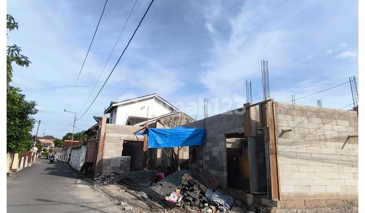 For sale: Exclusive new boarding house with 11 rooms in Kaliurang, Yogyakarta. For sale: Exclusive new boarding house with 11 rooms in Kaliurang, Yogyakarta.