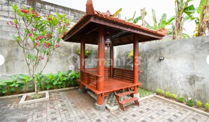 For Sale: Active Homestay and Girls' Boarding House with 11 Rooms in Maguwoharjo, Yogyakarta 2