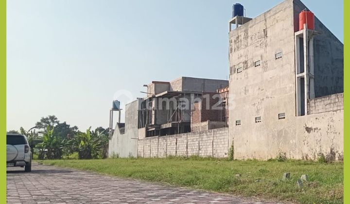 Yogyakarta Land 5 Minutes from Maguwoharjo Stadium, Ready for Name Transfer Yogyakarta Land 5 Minutes from Maguwoharjo Stadium, Ready for Name Transfer