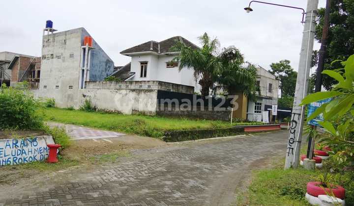 Tanah Luas 131 M2 Hunian Area Perumahan Tajem Maguwoharjo