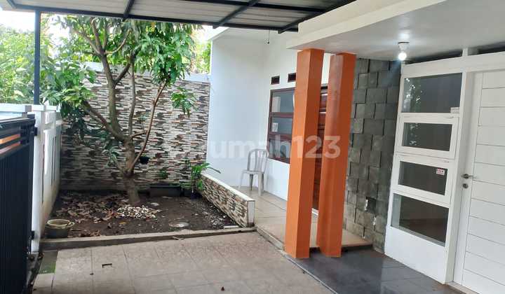 Disewakan Rumah 4 Kamar di Perumahan Buana Soeta, Jl Gede Bage Bandung 2