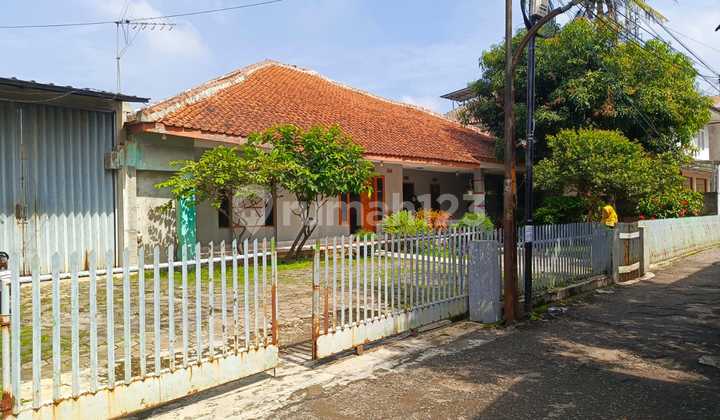 For Sale Land-Based House Near Santo Yusuf Hospital Back Market, 1 Car + 1 Motorcycle Access In Cicadas, Bandung