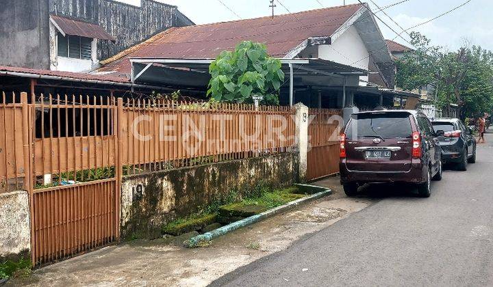Rumah Tua Dekat Area Bisnis Jl. Veteran Utara Makassar 1