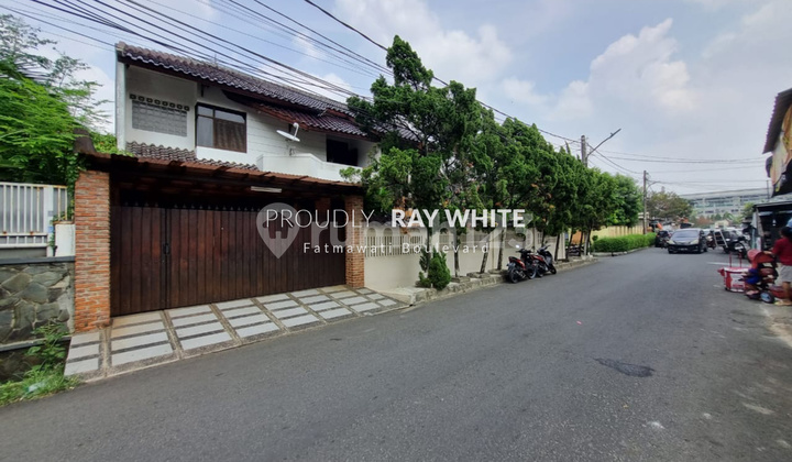 Lebak Bulus - Rumah Siap Huni Dalam Komplek