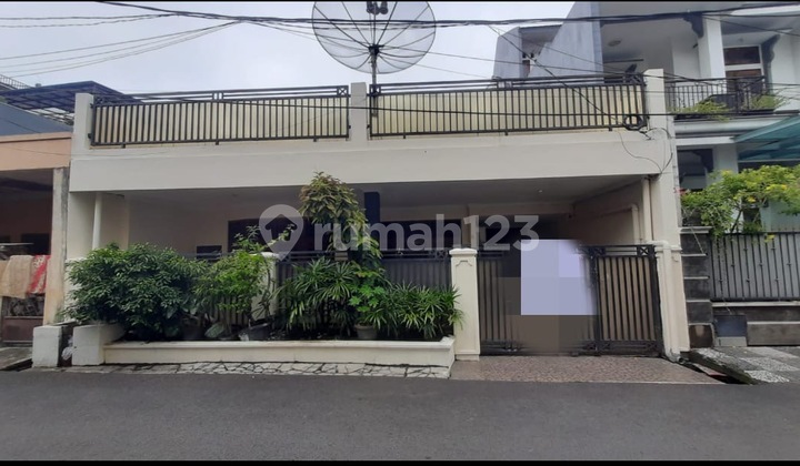Jual BU. Rumah Siap Huni 1,5 Lantai di Rawamangun Jakarta Timur