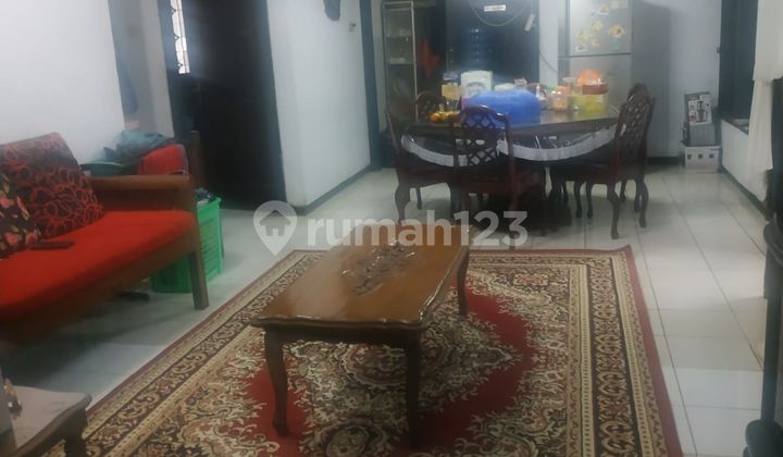 Jual Murah. Rumah + Kost 1,5 Lantai di Rawamangun, Jakarta Timur 2