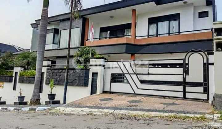 Rumah Besar 2 Lantai dalam Komplek Elite Cinere, Depok SHM Rumah Besar 2 Lantai dalam Komplek Elite Cinere, Depok SHM