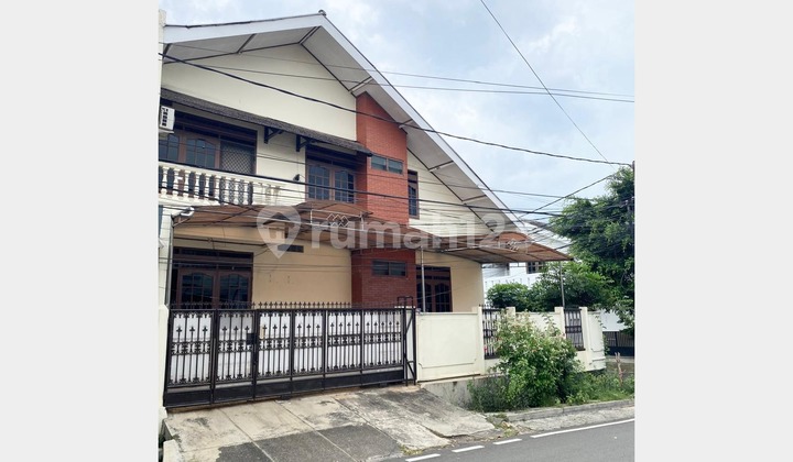 Rumah 2 Lantai Posisi Hook di Komplek Kavling Dki Pondok Kelapa Jakarta Timur