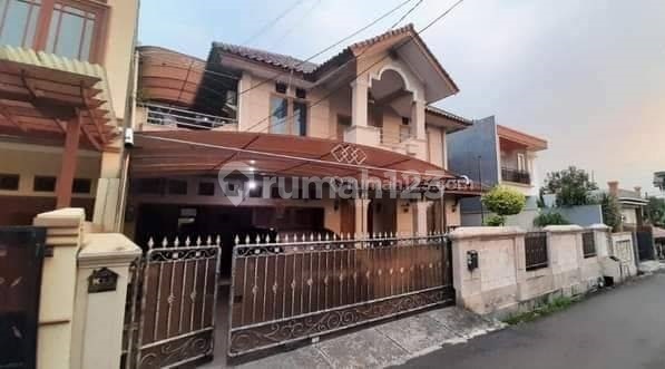 Rumah Murah 2 Lantai dalam Komplek Pondok Kelapa, Jakarta Timur