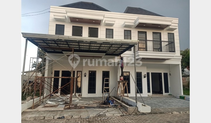 Cluster Baru 2 Lantai Akses 2 Mobil di Jatiwaringin, Bekasi Cluster Baru 2 Lantai Akses 2 Mobil di Jatiwaringin, Bekasi