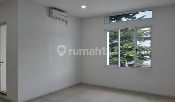 Disewakan Rumah bisa untuk Kantor 2 Lantai, Strategis di Cilandak 2