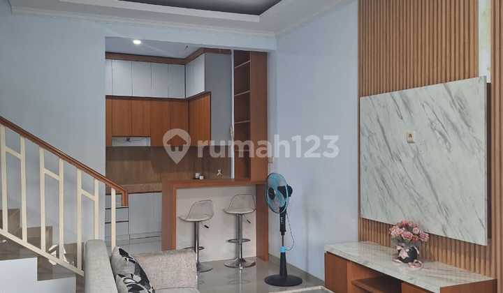 Bebas Banjir, Rumah, 2 Lantai, SHM di Jatisari Jatiasih Bekasi