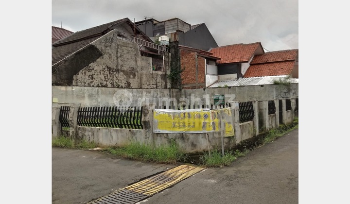 Selling Ma'am. Cheap Land with SHM in Pondok Bambu Duren Sawit Complex.