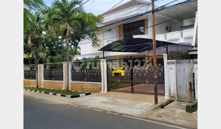 Rumah Siap Huni 2 Lantai di Jalan Utama Duren Sawit Jakarta Timur Rumah Siap Huni 2 Lantai di Jalan Utama Duren Sawit Jakarta Timur