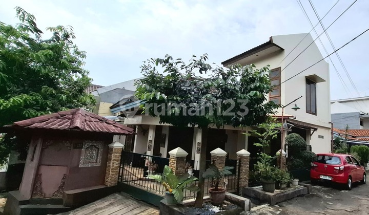 Sell. Cheap 2-Story House in Mega Cinere Complex, Depok