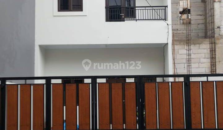 Rumah Kavling Baru 2 Lantai SHM di Kalisari, Jakarta Timur 1