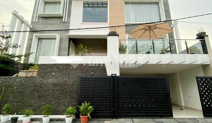 Rumah 3 Lantai ada Kolam Renang di Billymoon Pondok Kelapa Duren Sawit 2