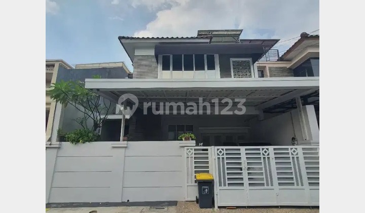 Rumah 2 Lantai SHM dalam Komplek Pondok Kelapa, Duren Sawit