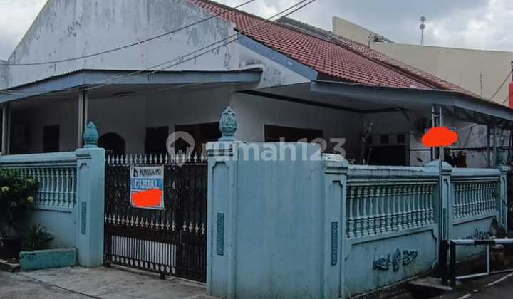 Rumah Posisi Hook SHM di Komplek Pondok Cipta Bintara, Bekasi