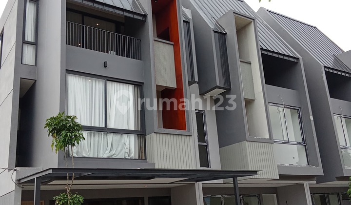Rumah Baru 3 Lantai di Pondok Labu Fatmawati, Jakarta Selatan