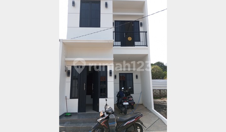 Rumah Cluster Baru Murah 2 Lantai di Kalisari, Jakarta Timur 1