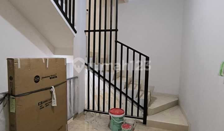 New 3-Story Ready-to-Occupy House in Rawamangun, East Jakarta with SHM (Freehold Title) 2