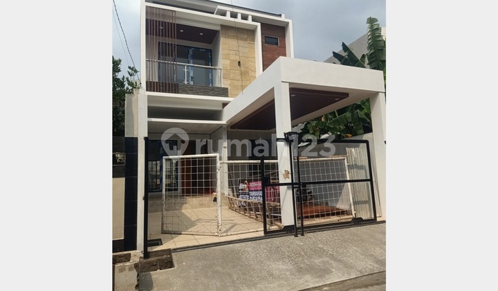 Rumah Baru 2 Lantai Dalam Komplek Pondok Kelapa, Jakarta Timur