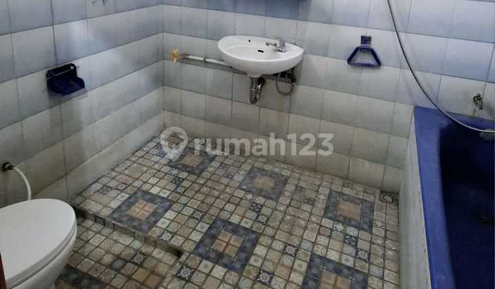 Sell. Cheap 2-Story House in Mega Cinere Complex, Depok 2