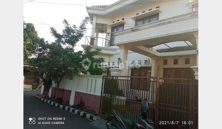 Rumah Mewah 2 Lantai SHM di Perumahan Buaran, Jakarta Timur 1