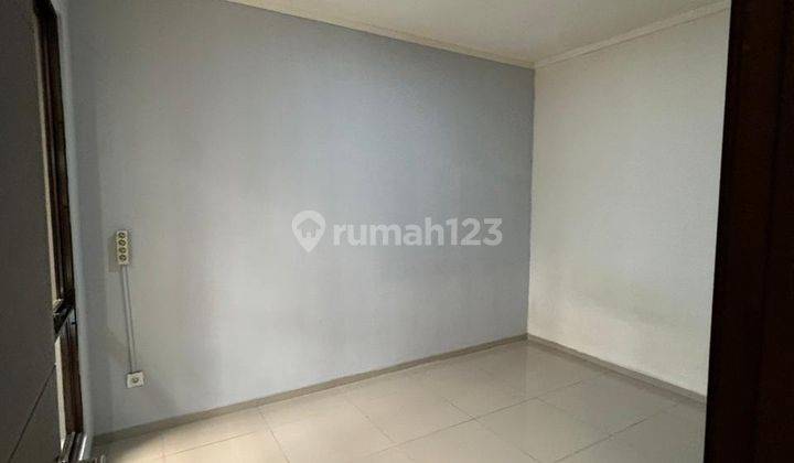 kamar tidur rumah dijual di graha raya