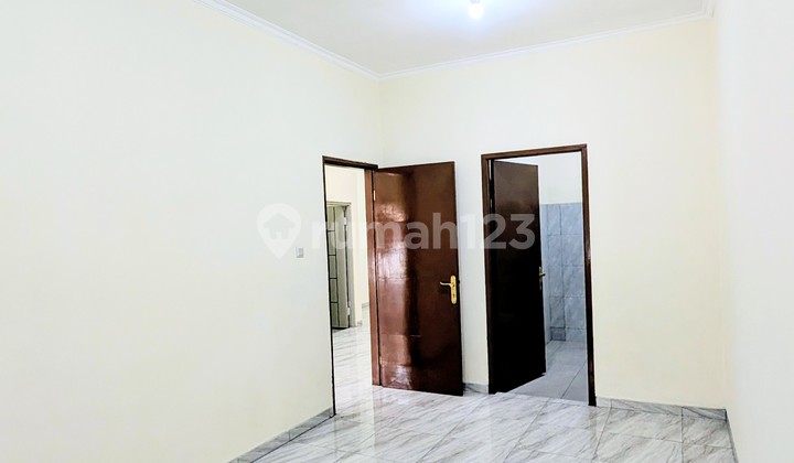 Affordable House for Sale in Modernland Tangerang City, Negotiable