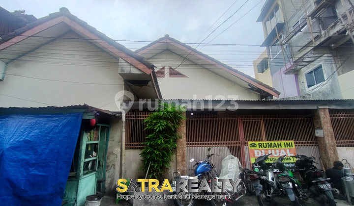 1½ Storey House in Jembatan Lima Area Near Main Road 1½ Storey House in Jembatan Lima Area Near Main Road