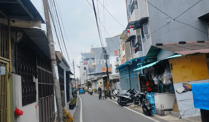 Disewakan Rumah Area Jembatan Lima, Cocok Untuk Buka Usaha 2