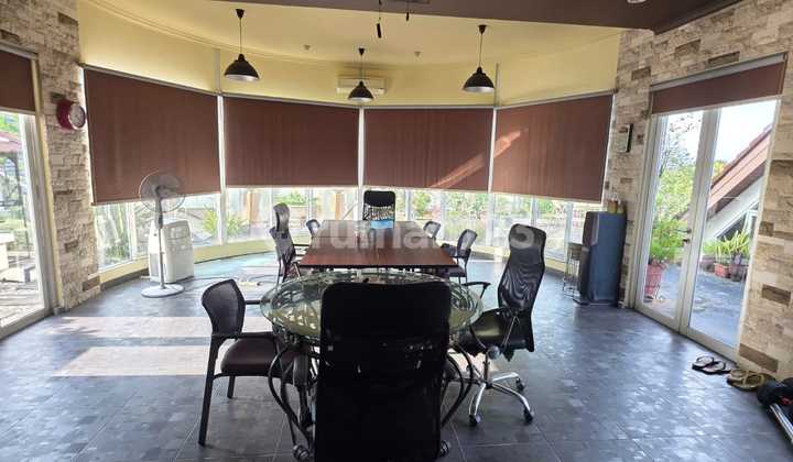 RUMAH MEWAH 3 LANTAI DI SLIPI JAKARTA SIAP HUNI BANGUNAN BAGUS 2