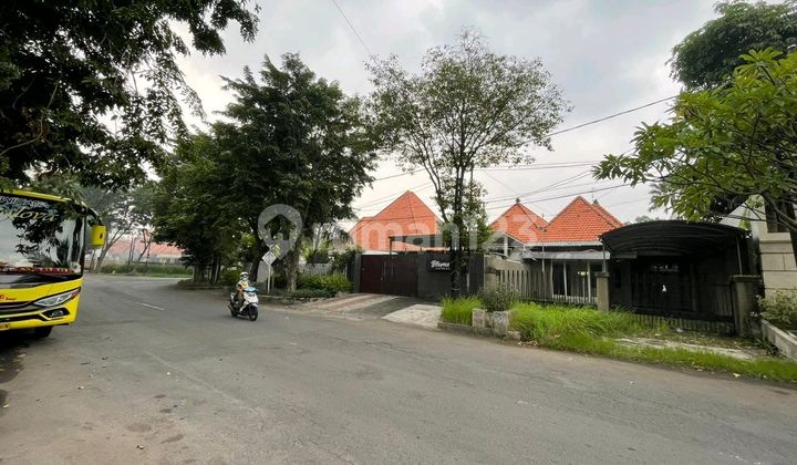 Surabaya Pusat Wr Supratman Lokasi Bagus Arah Ry Darmo 1