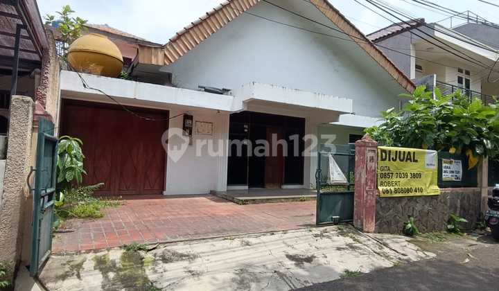 For Salerumah Rapi 2 Lantai di Jalan Cibulan, Kebayoran Baru