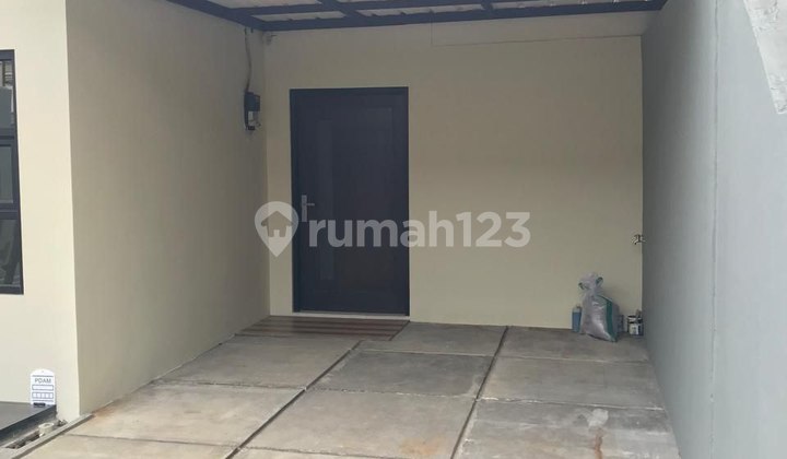 Ready-to-Occupy House Main Road Antapani Area